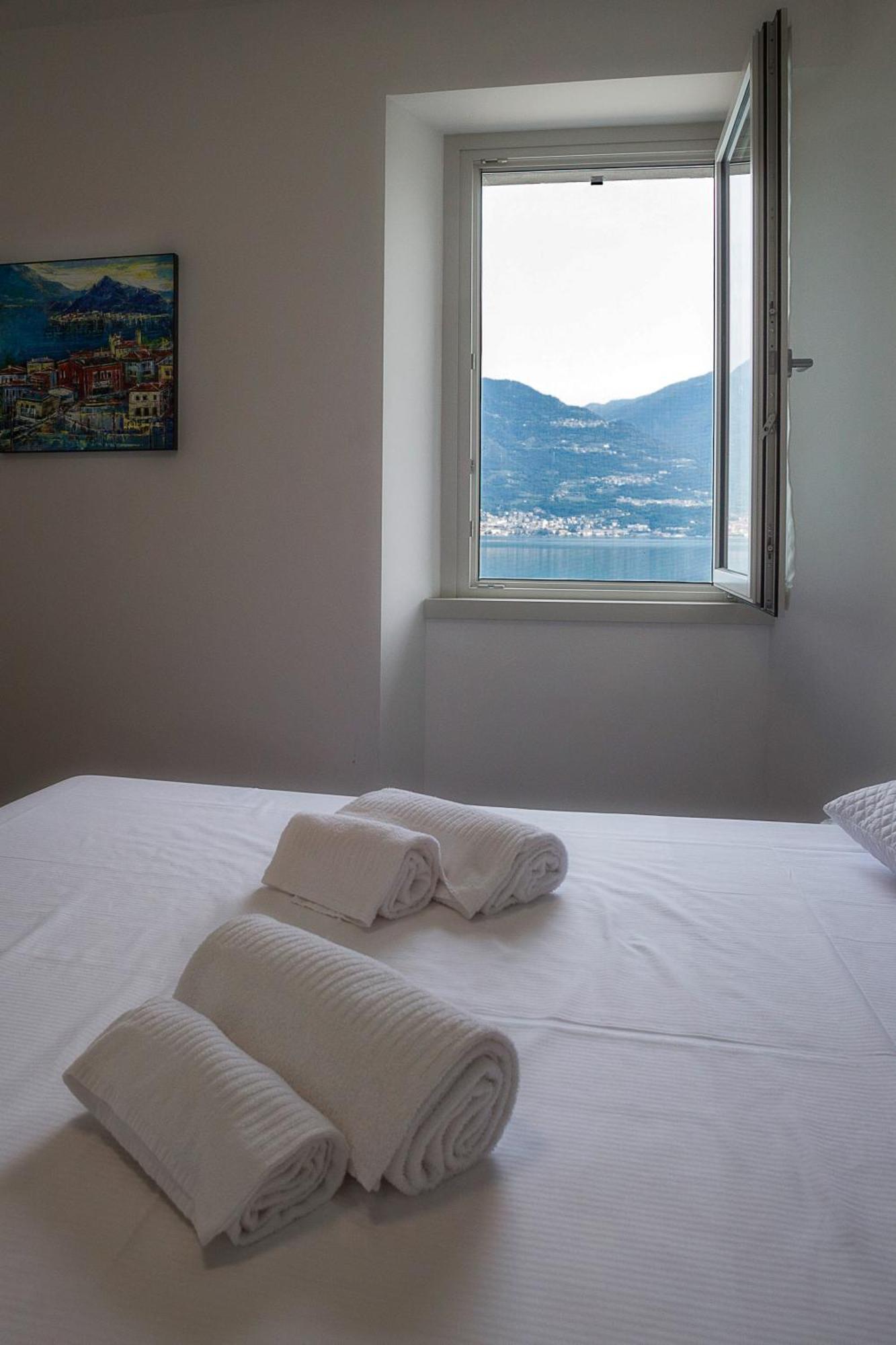 Lakefront Home Residenza Il Gallo In Riva Al Lago Pisogne Dış mekan fotoğraf